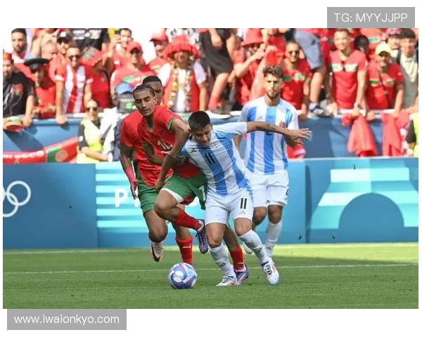 阿足协主席塔皮亚被禁出境